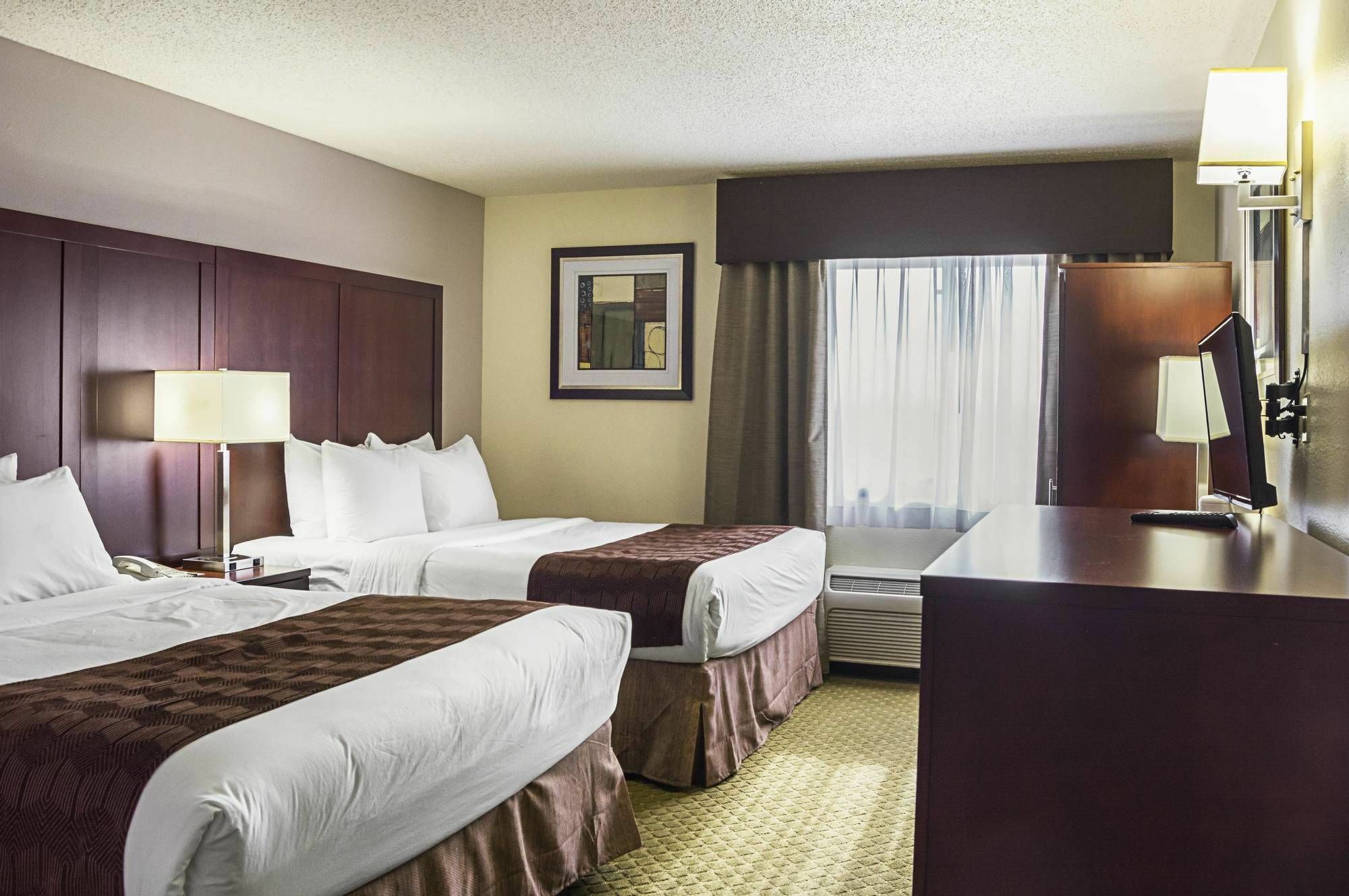 Quality Inn & Suites Clackamas - Portland Exterior photo